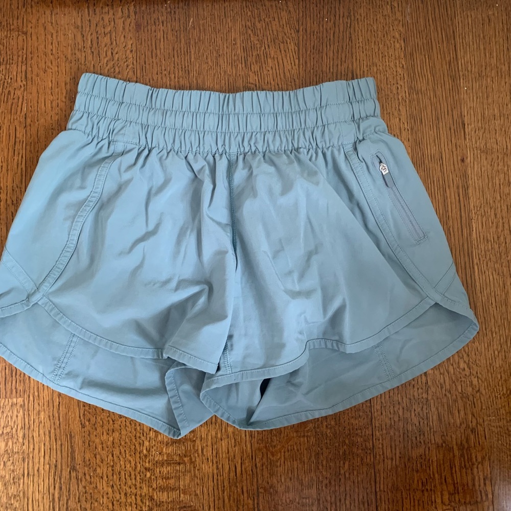 Lululemon tracker short
